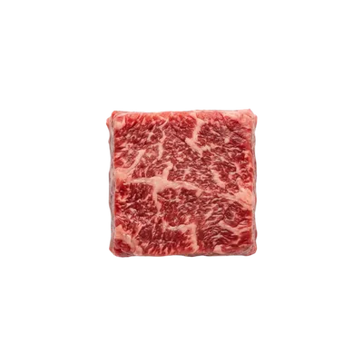 Roher Rindfleisch-Würfel als BARF-Zutat